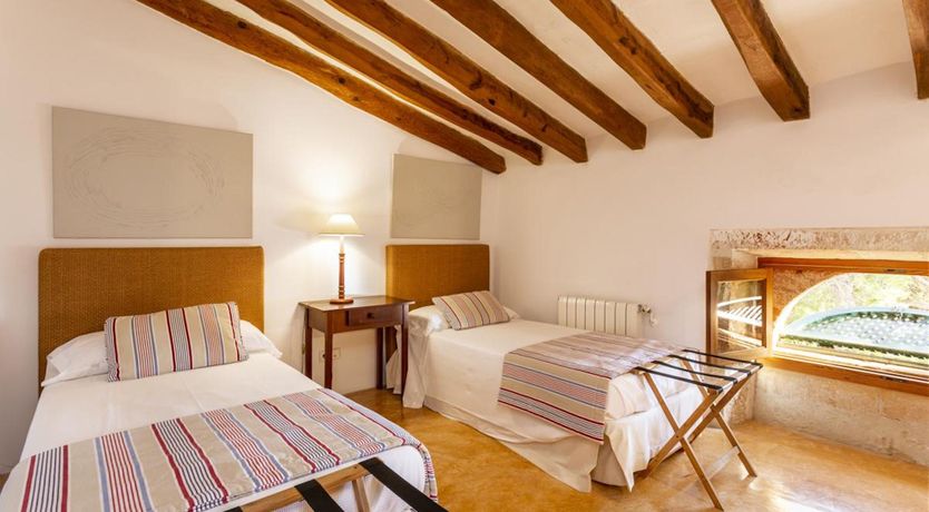 Photo of Antique Glory