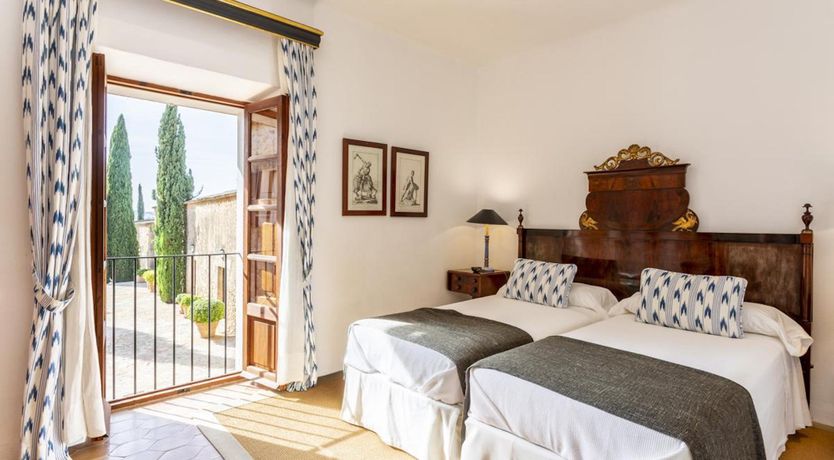 Photo of Antique Glory