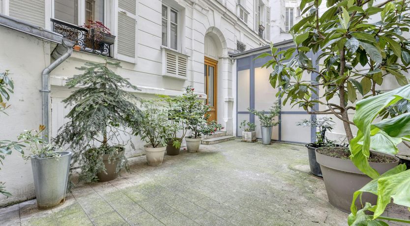 Photo of Vintage Ebony