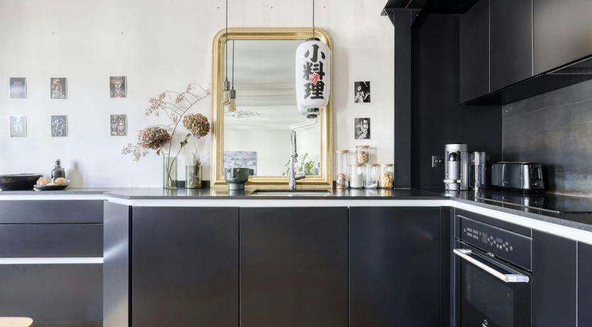 Photo of Vintage Ebony