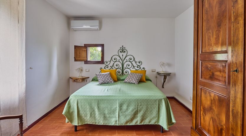 Photo of A Golden Crown