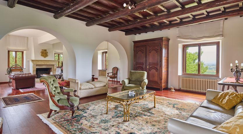 Photo of A Golden Crown