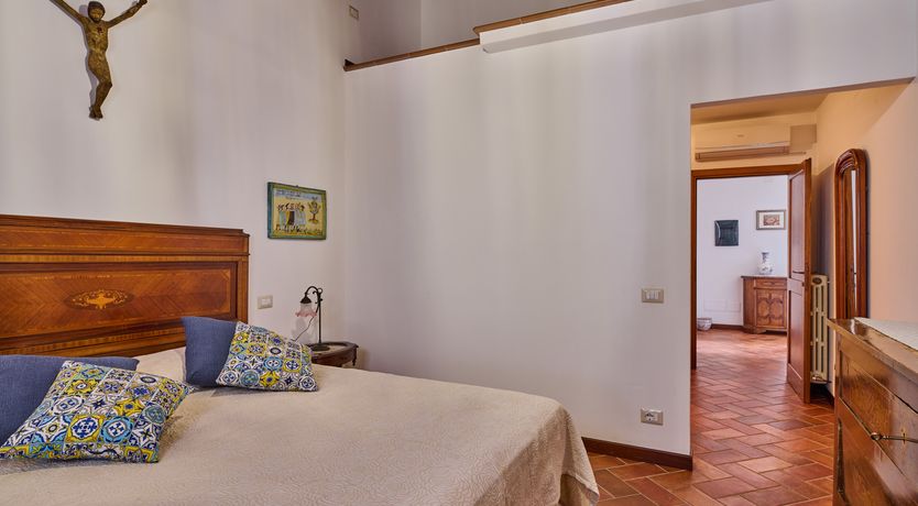 Photo of A Golden Crown