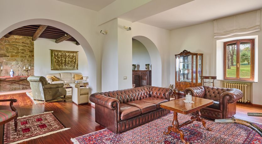 Photo of A Golden Crown