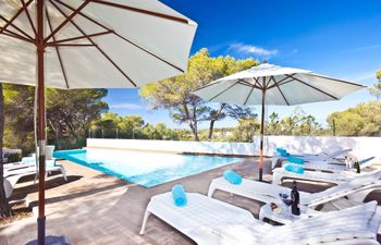 Balearic Delight Holiday Home