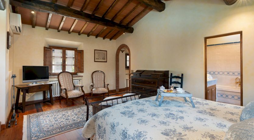 Photo of Vineyards & Stone