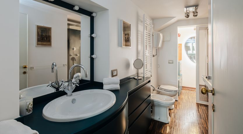 Photo of Charming & Contemporary