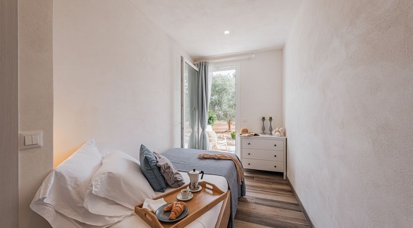 Photo of Taupe & Trullo