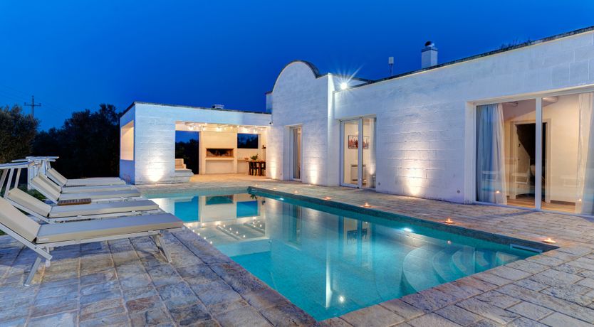 Photo of Taupe & Trullo