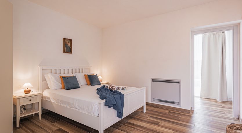 Photo of Taupe & Trullo