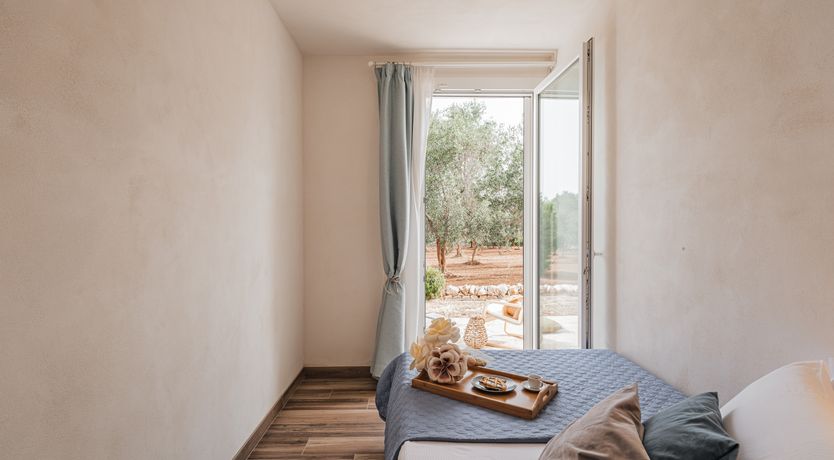 Photo of Taupe & Trullo