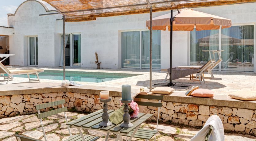 Photo of Taupe & Trullo