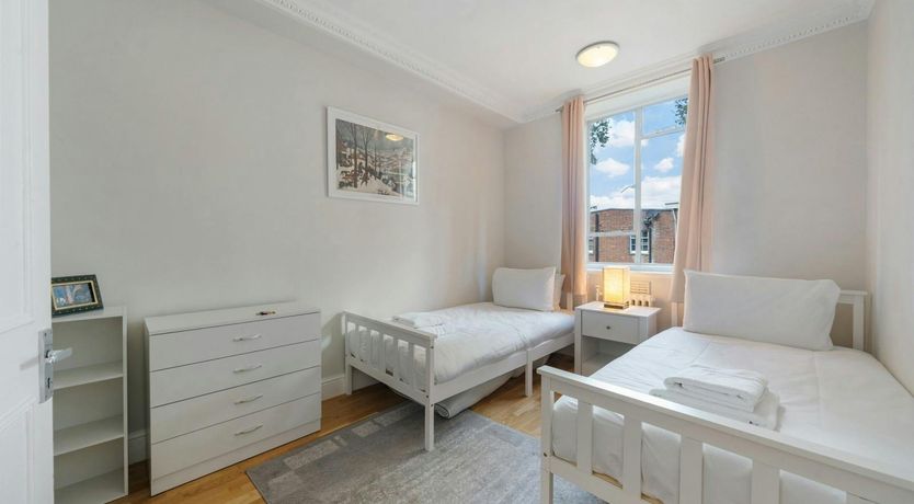 Photo of Kensington Kinship