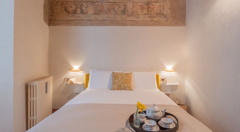 Photo of Como Delights