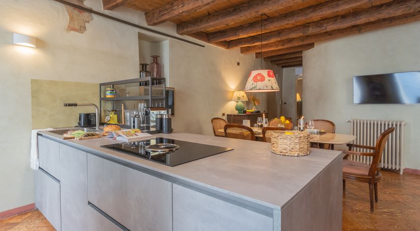 Photo of Como Delights