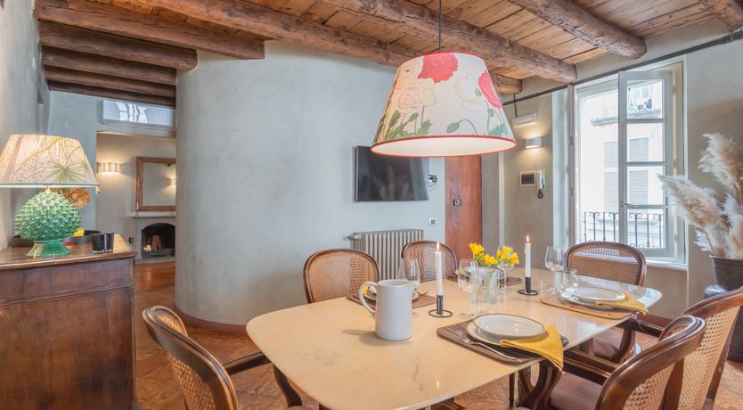 Photo of Como Delights