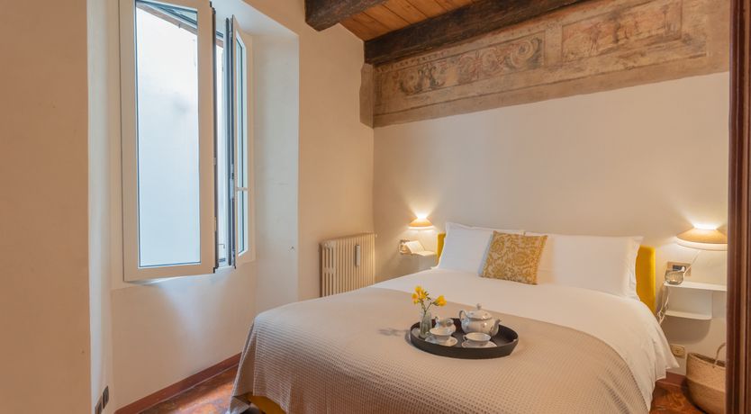 Photo of Como Delights