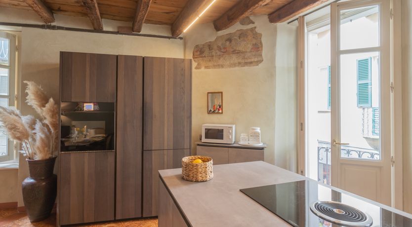 Photo of Como Delights