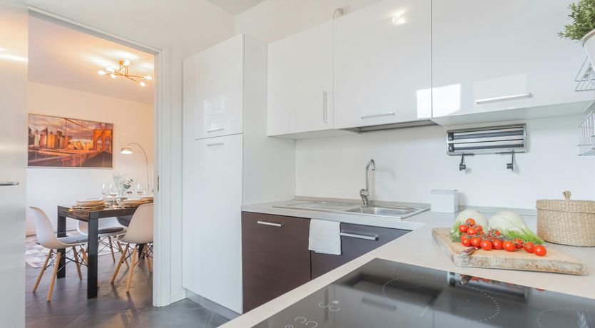 Photo of Como Living