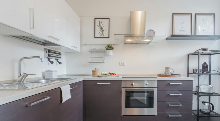 Photo of Como Living