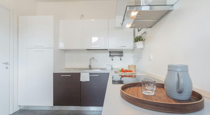 Photo of Como Living