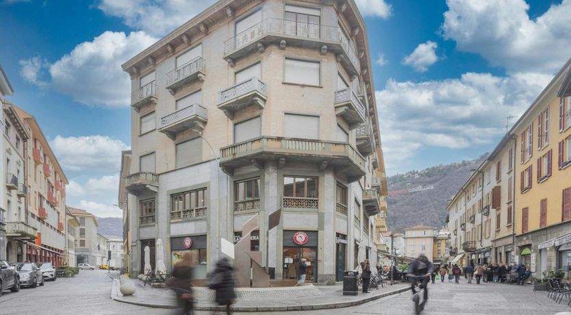 Photo of Garibaldi Gaze