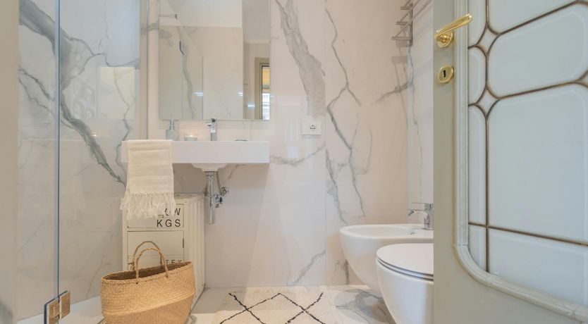 Photo of Garibaldi Gaze