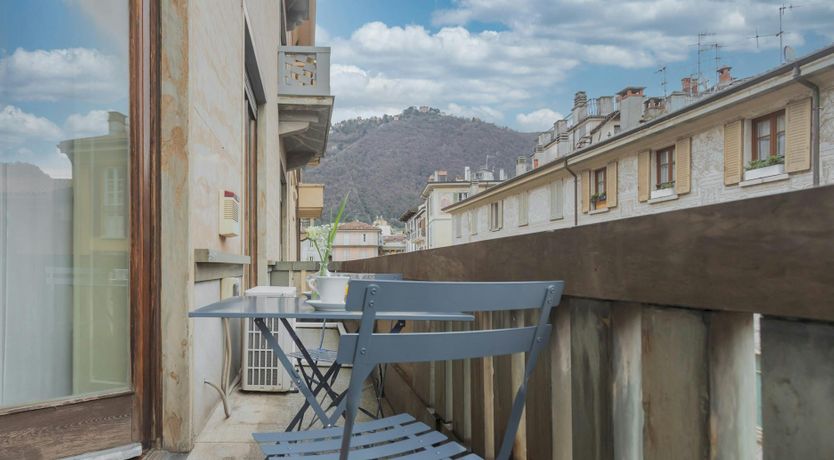 Photo of Garibaldi Gaze