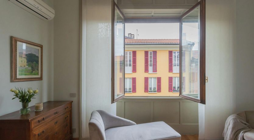 Photo of Garibaldi Gaze