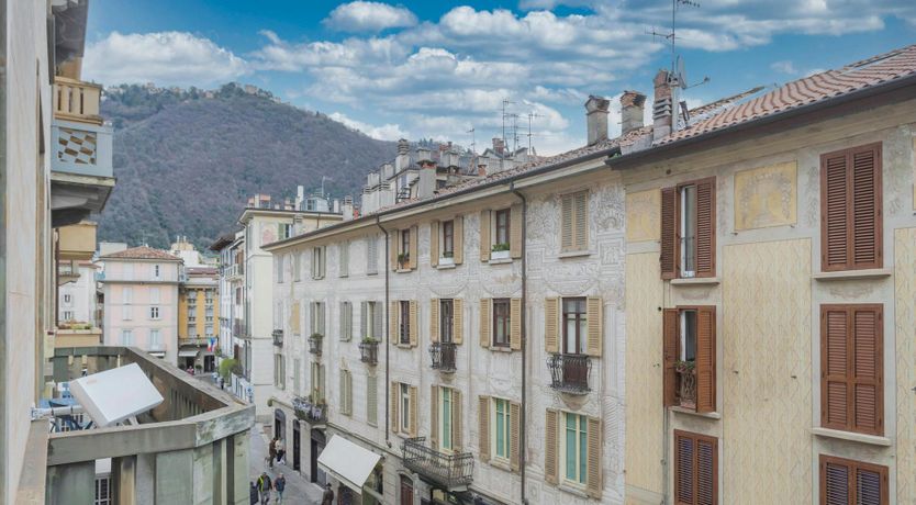 Photo of Garibaldi Gaze