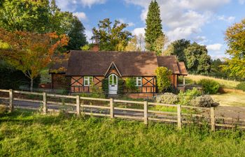 River & Romance Holiday Home