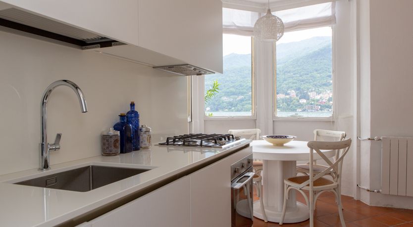 Photo of Lake Como Delight