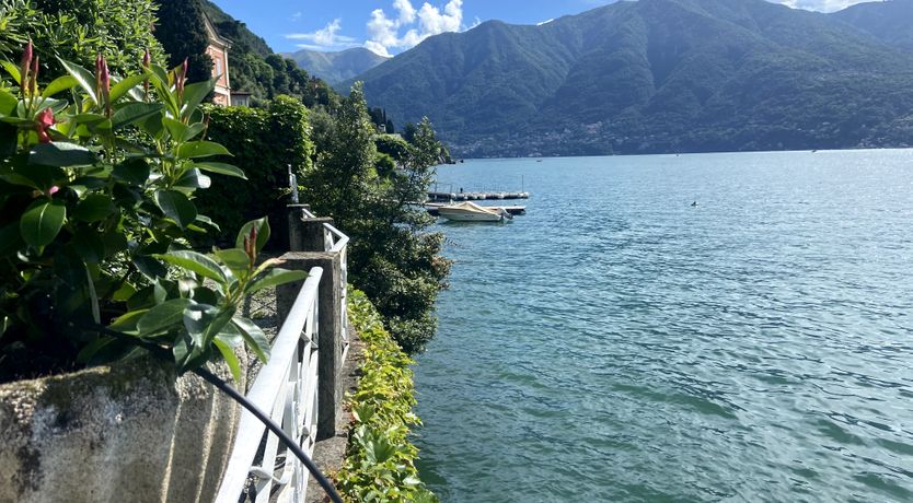 Photo of Lake Como Delight