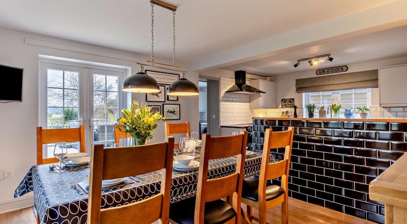 Photo of 3 Bed in Winterton-on-Sea