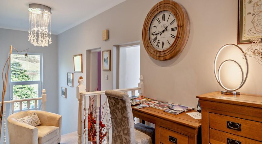 Photo of 5 Bed in Grange-over-sands