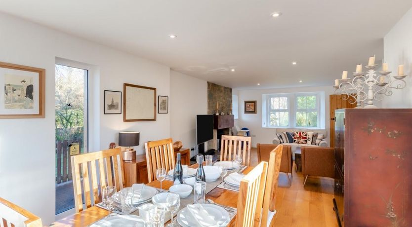 Photo of 4 Bed in Hawick