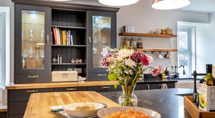 Photo of 4 Bed in Hawick