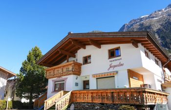 Jacqueline Apartment 4 Holiday Home