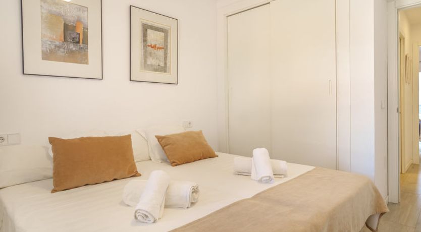 Photo of Bon Sol 100m Sandy Beach