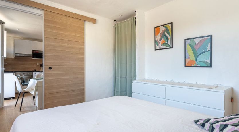 Photo of Les Amandiers