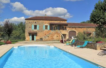 Les Grèzes Holiday Home