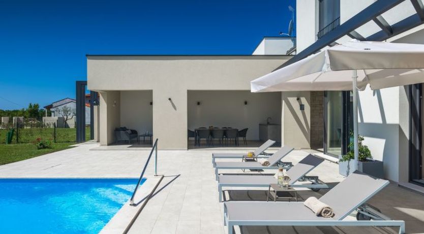 Photo of Bella & Chiara