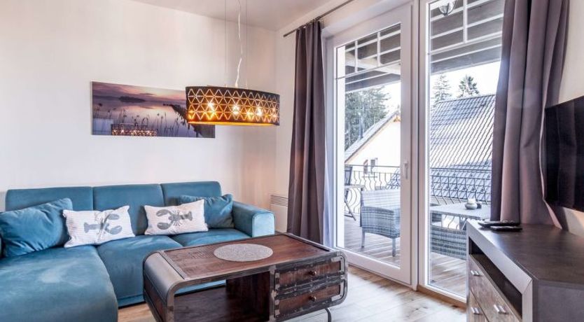 Photo of Lakeside Village 6 Apartment 6