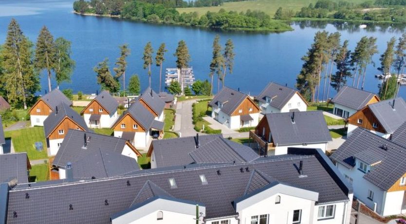 Photo of Lakeside Village 5 Apartment 5