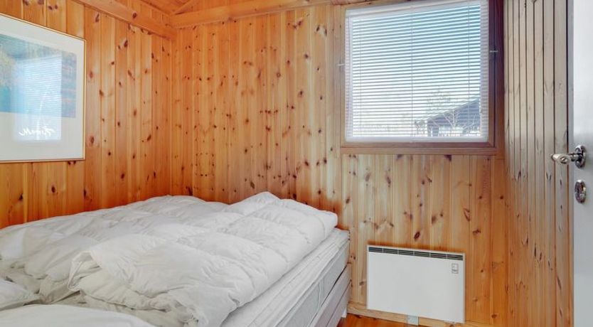 Photo of "Valda" - 800m from the sea