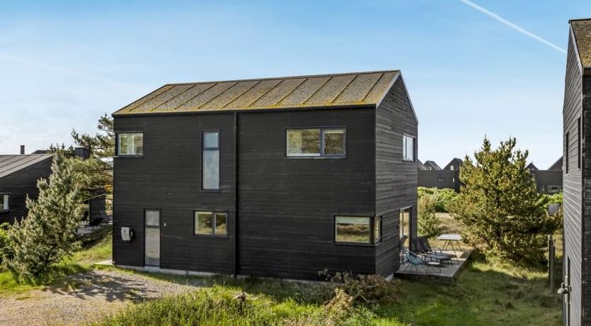 Photo of "Hunding" - 2.5km from the sea