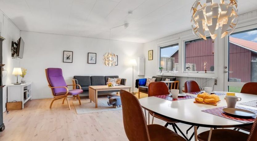 Photo of "Arise" - 700m from the sea