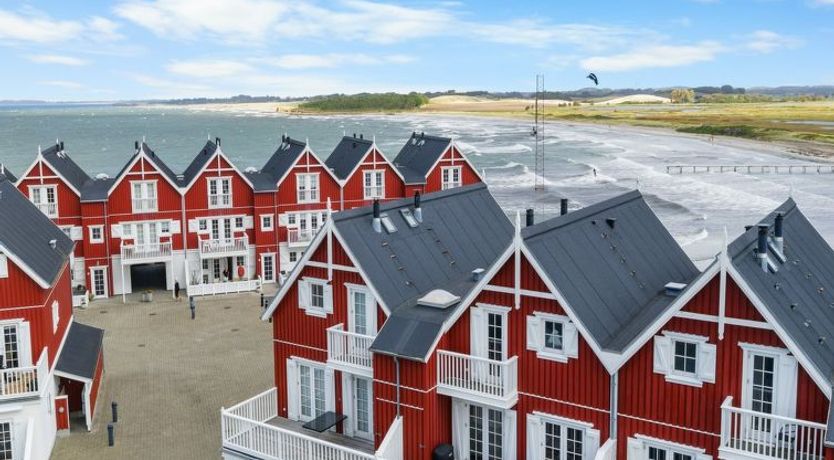 Photo of "Annete" - 20m from the sea