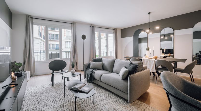 Photo of Miroirs Cintrés