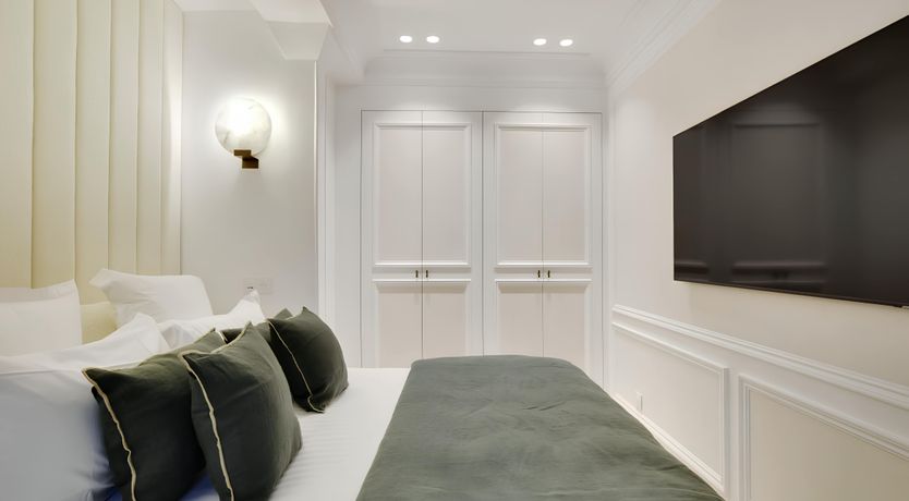 Photo of The Elegance of Opéra